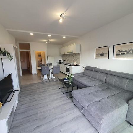 Guesthouse Mila Tisno Buitenkant foto