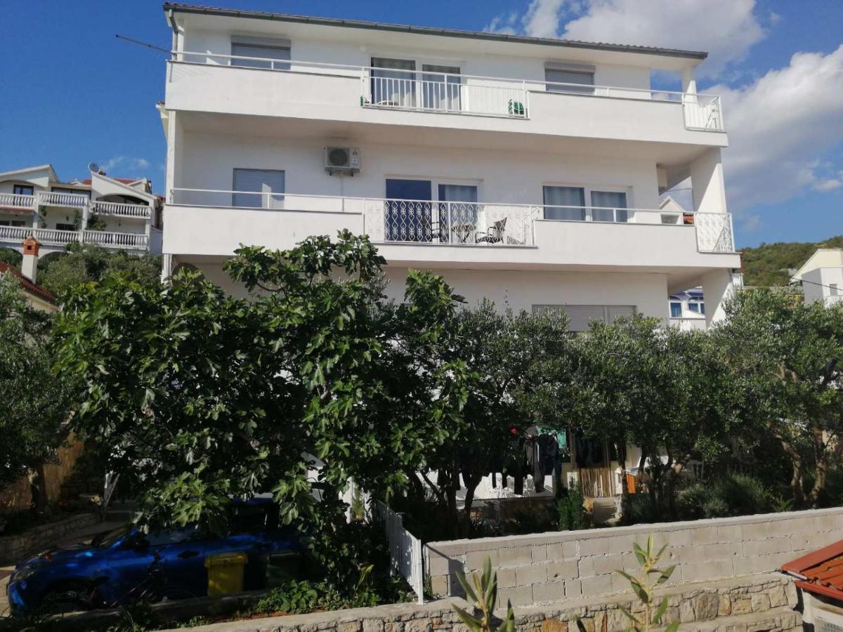 Guesthouse Mila Tisno Buitenkant foto