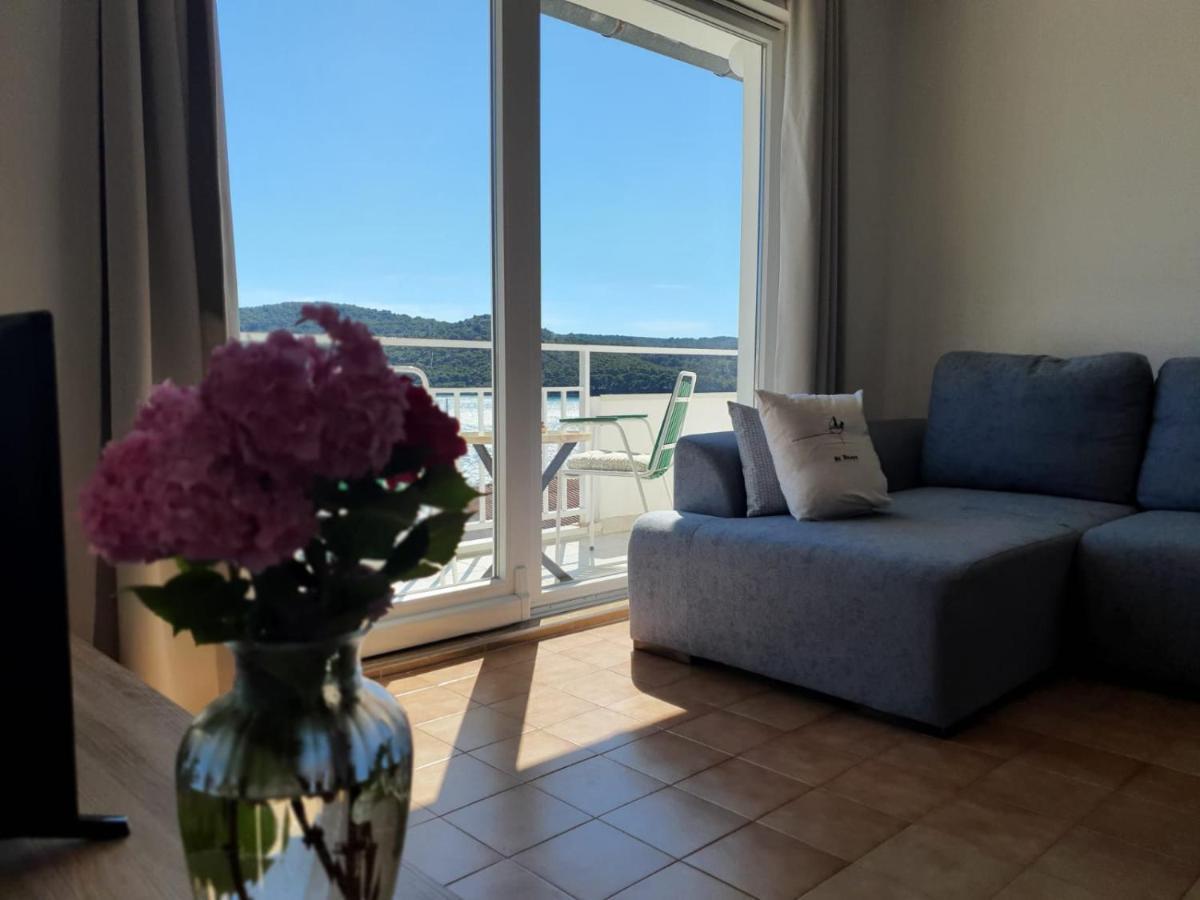 Guesthouse Mila Tisno Buitenkant foto