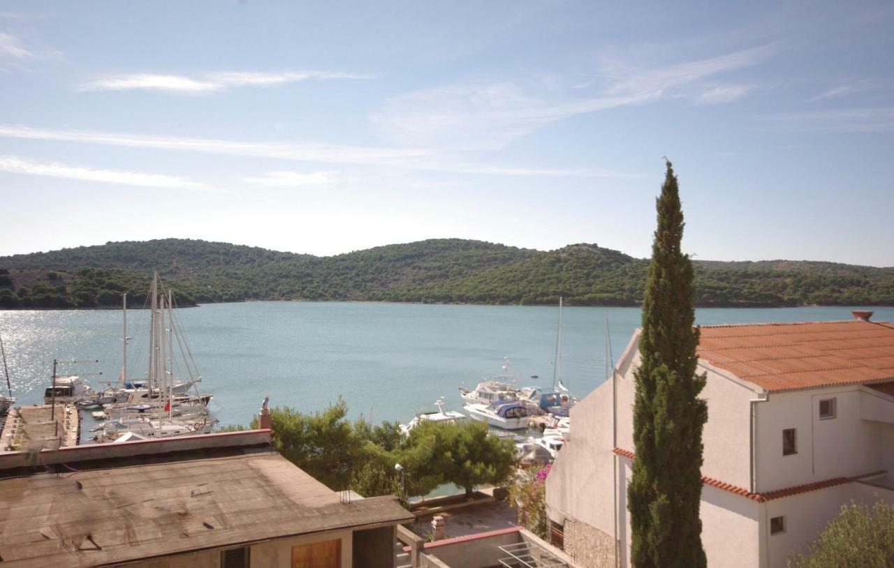 Guesthouse Mila Tisno Buitenkant foto