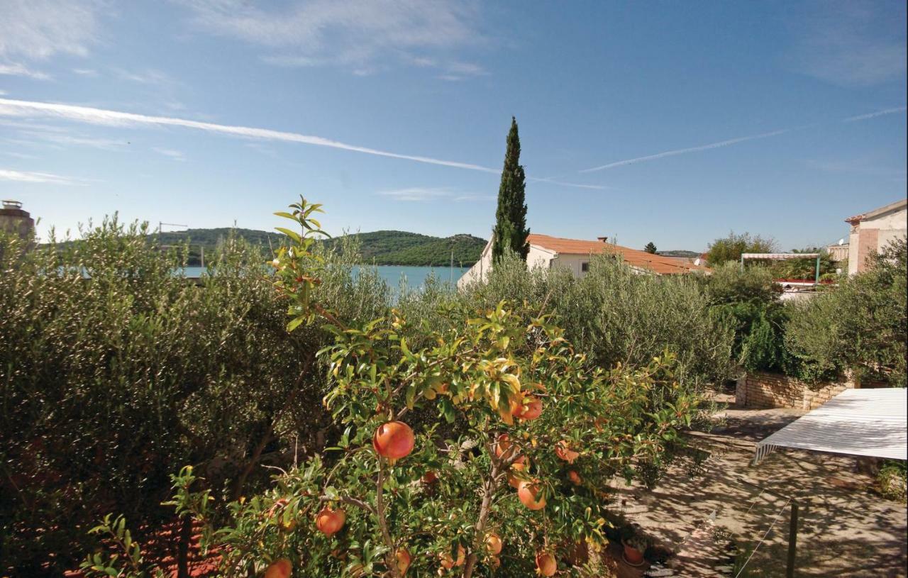 Guesthouse Mila Tisno Buitenkant foto