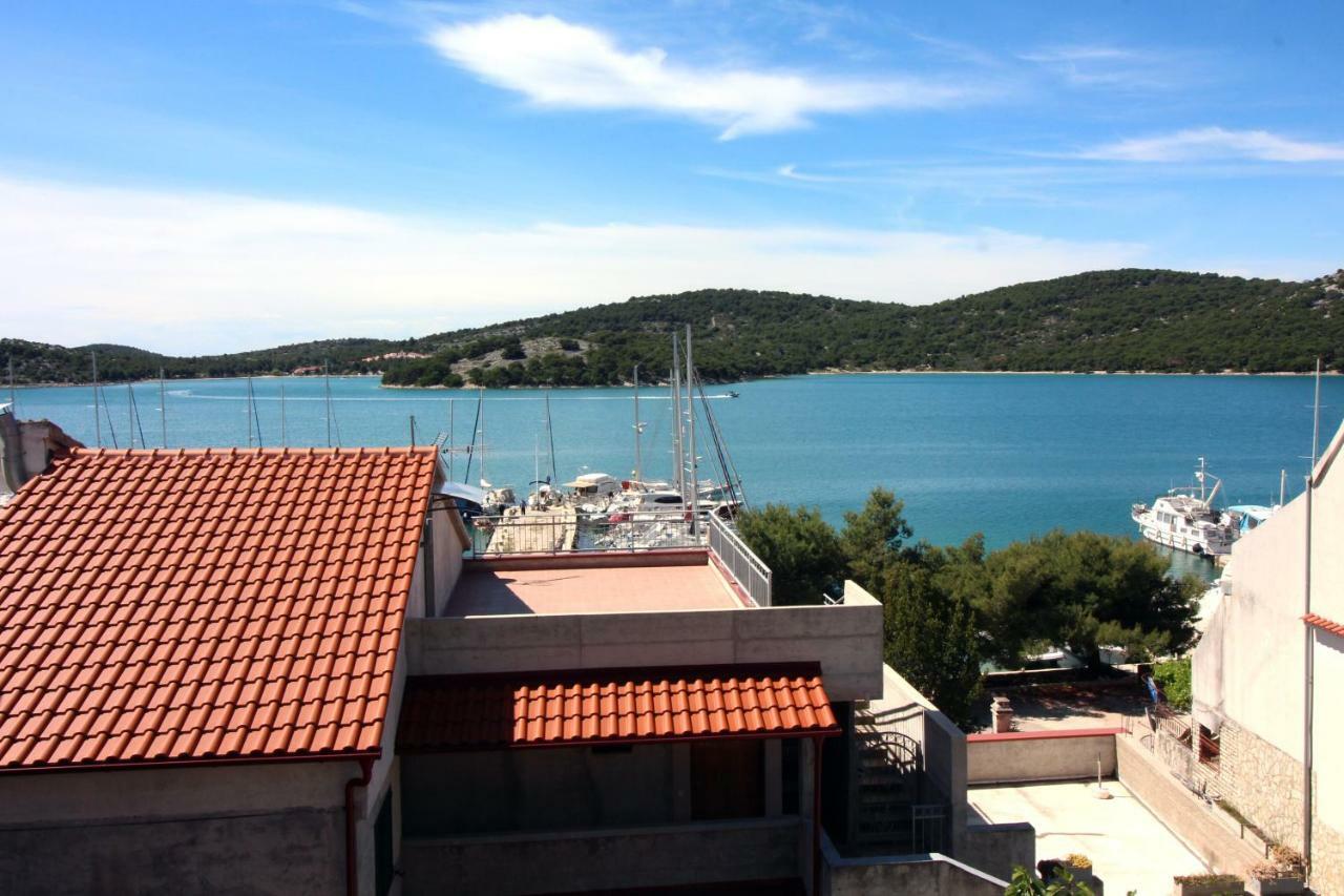 Guesthouse Mila Tisno Buitenkant foto