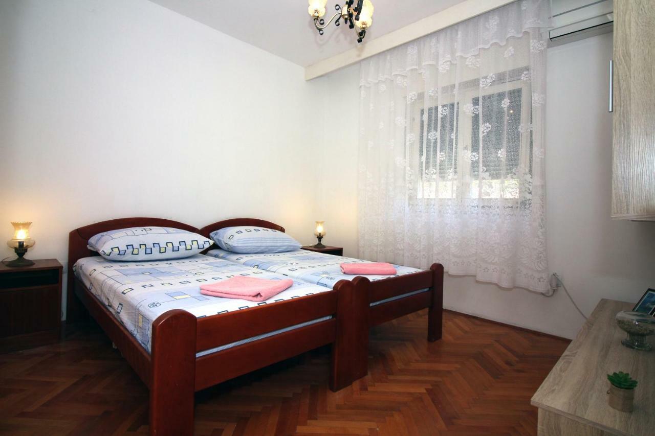 Guesthouse Mila Tisno Buitenkant foto