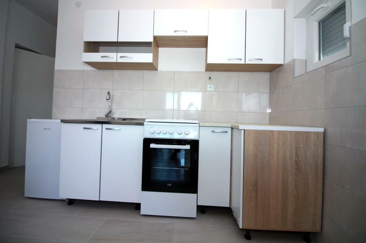 Guesthouse Mila Tisno Buitenkant foto