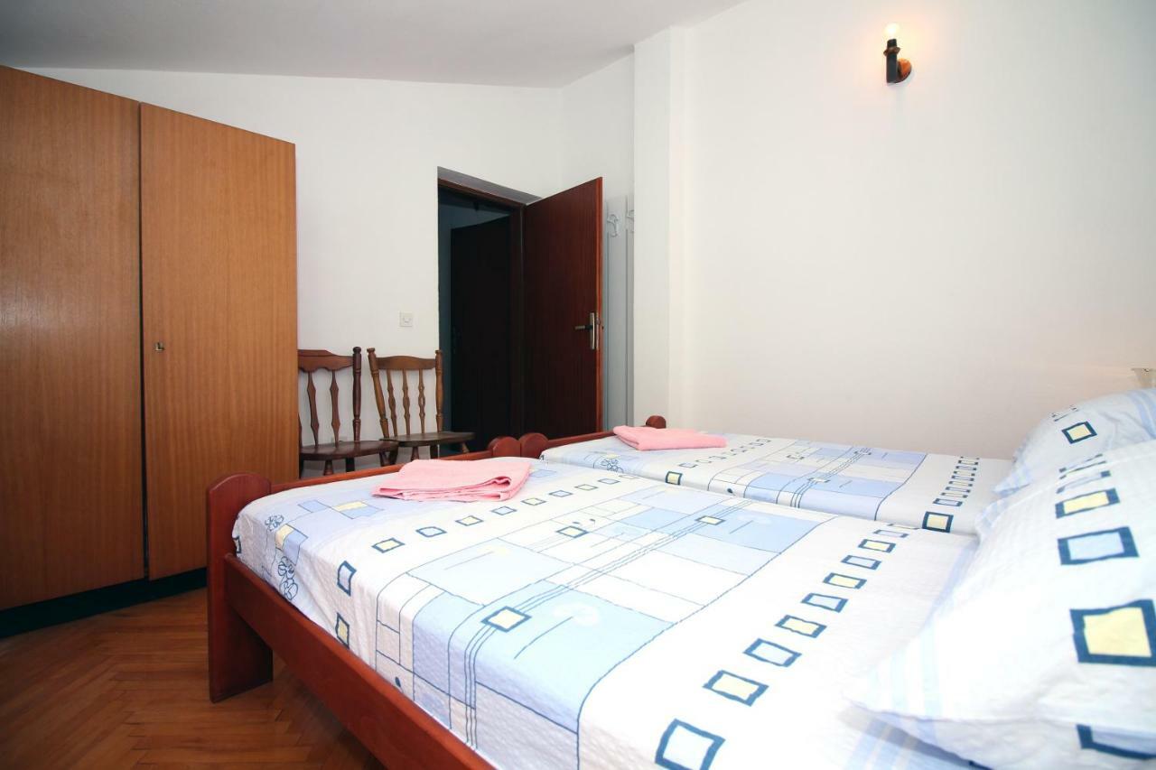 Guesthouse Mila Tisno Buitenkant foto